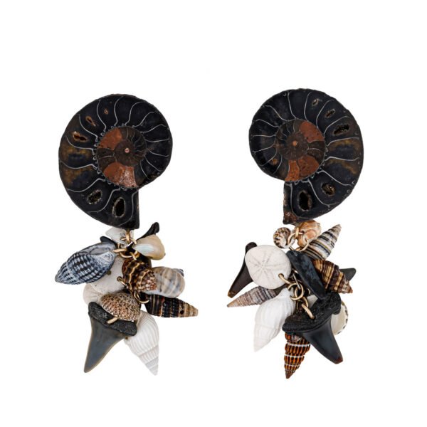 Sea's Treasures Black