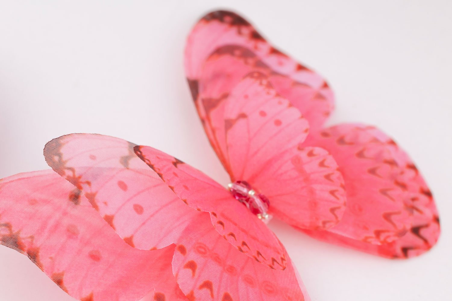 Butterfly Hair Clip - Pink Oana Savu Butterfly Hair Clip - Pink - Image 2