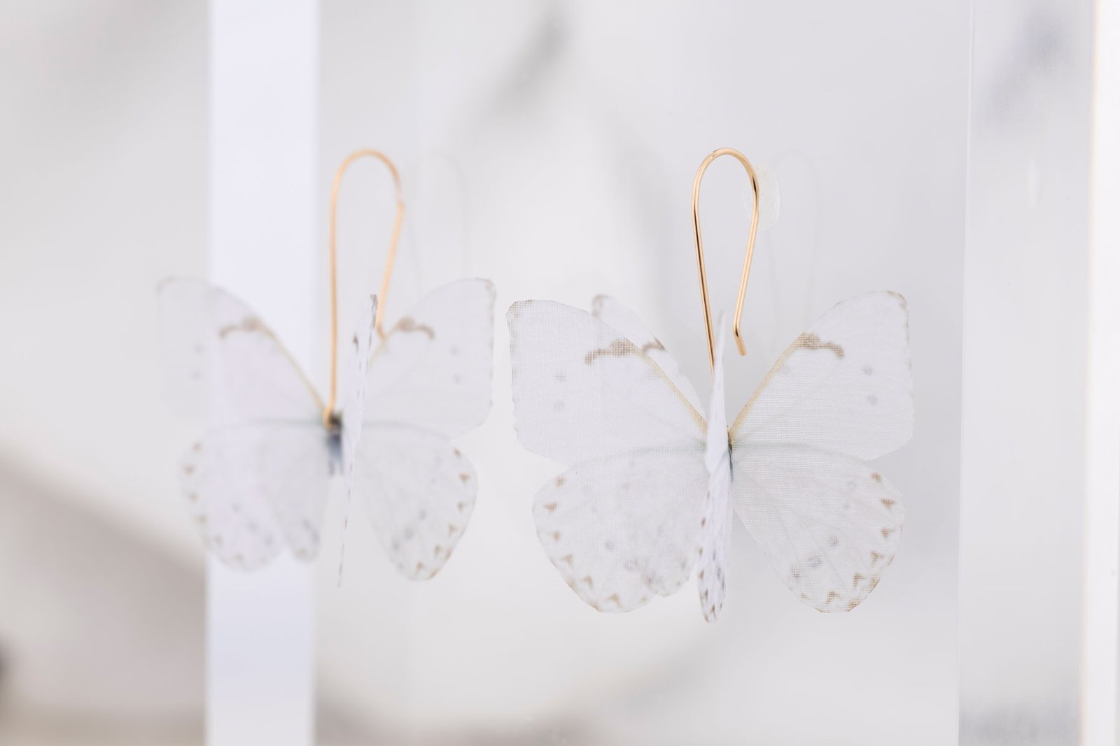 Butterfly Earrings - Off White Oana Savu Butterfly Earrings - Off White - Image 3